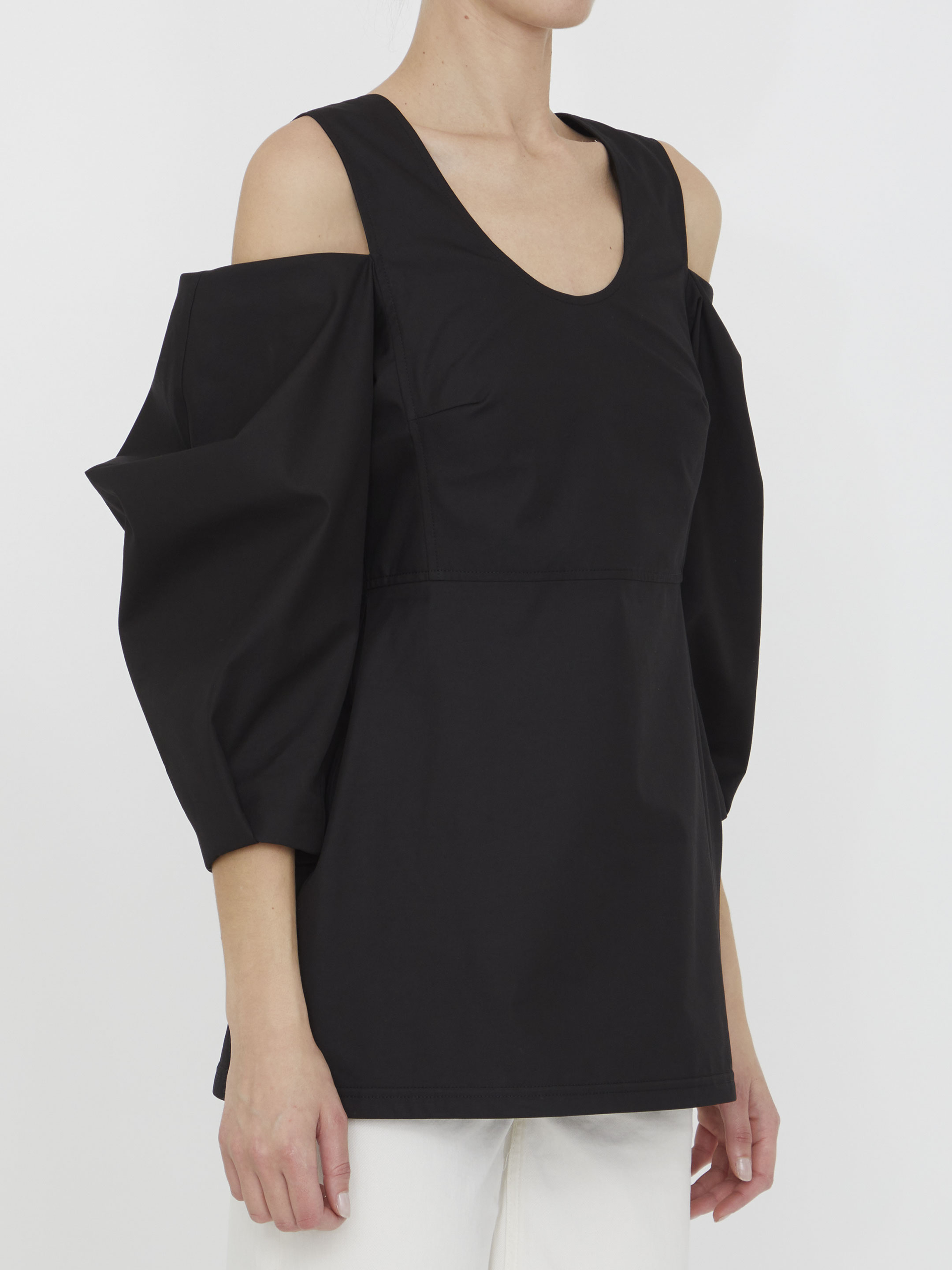 Cut-out cotton top hover