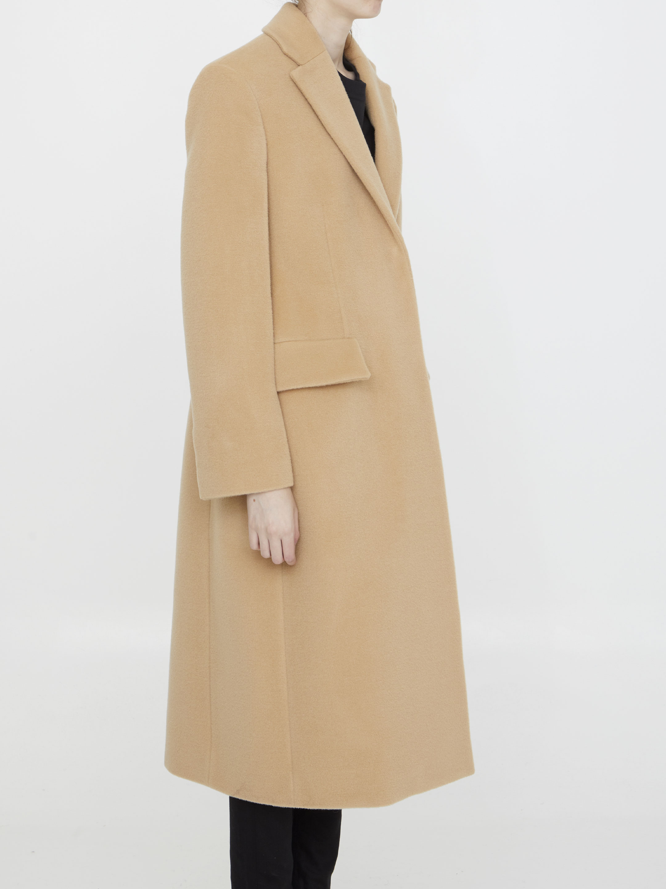Single-breasted wool coat hover