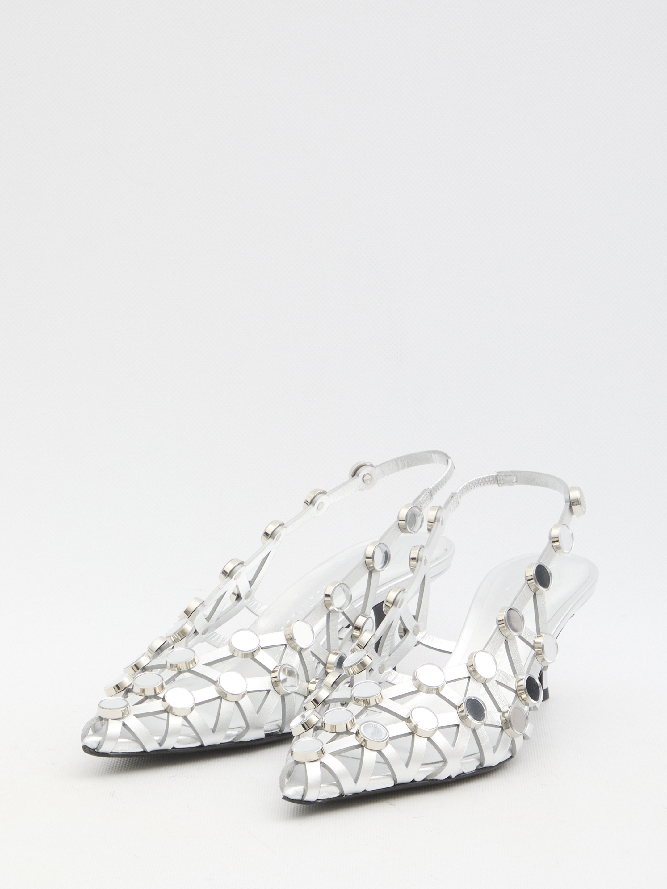 Grid slingback hover