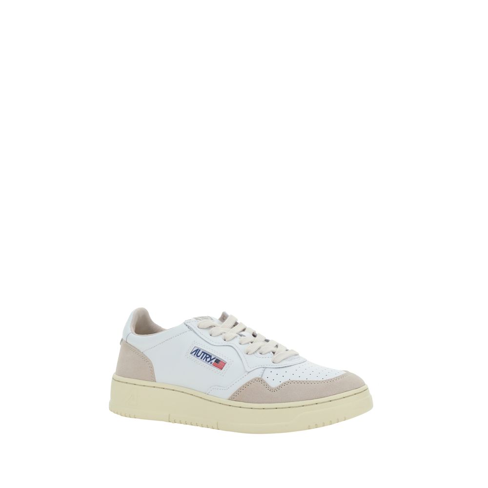 Medalist Low Sneakers hover