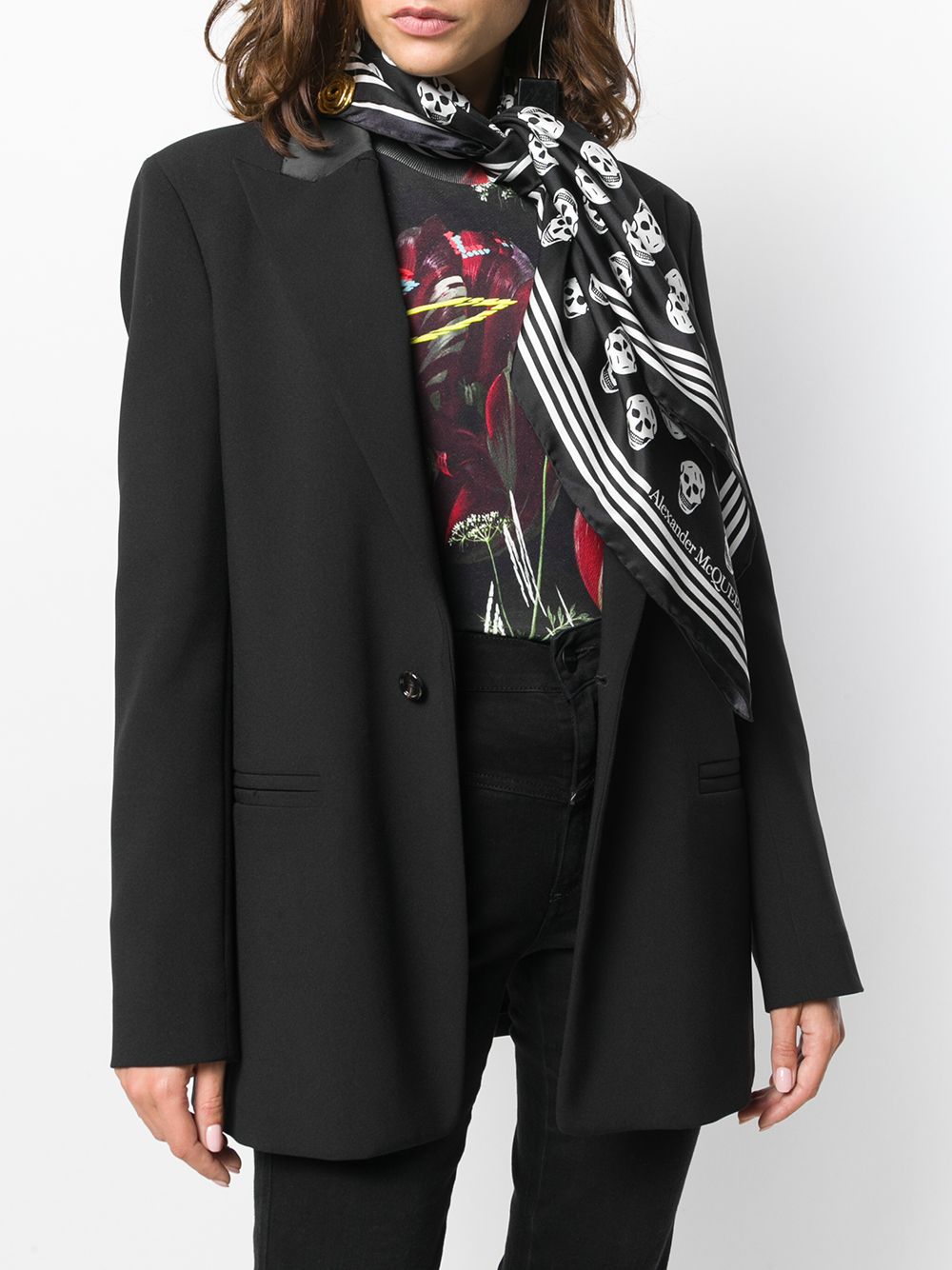 Alexander McQueen Scarfs Black hover