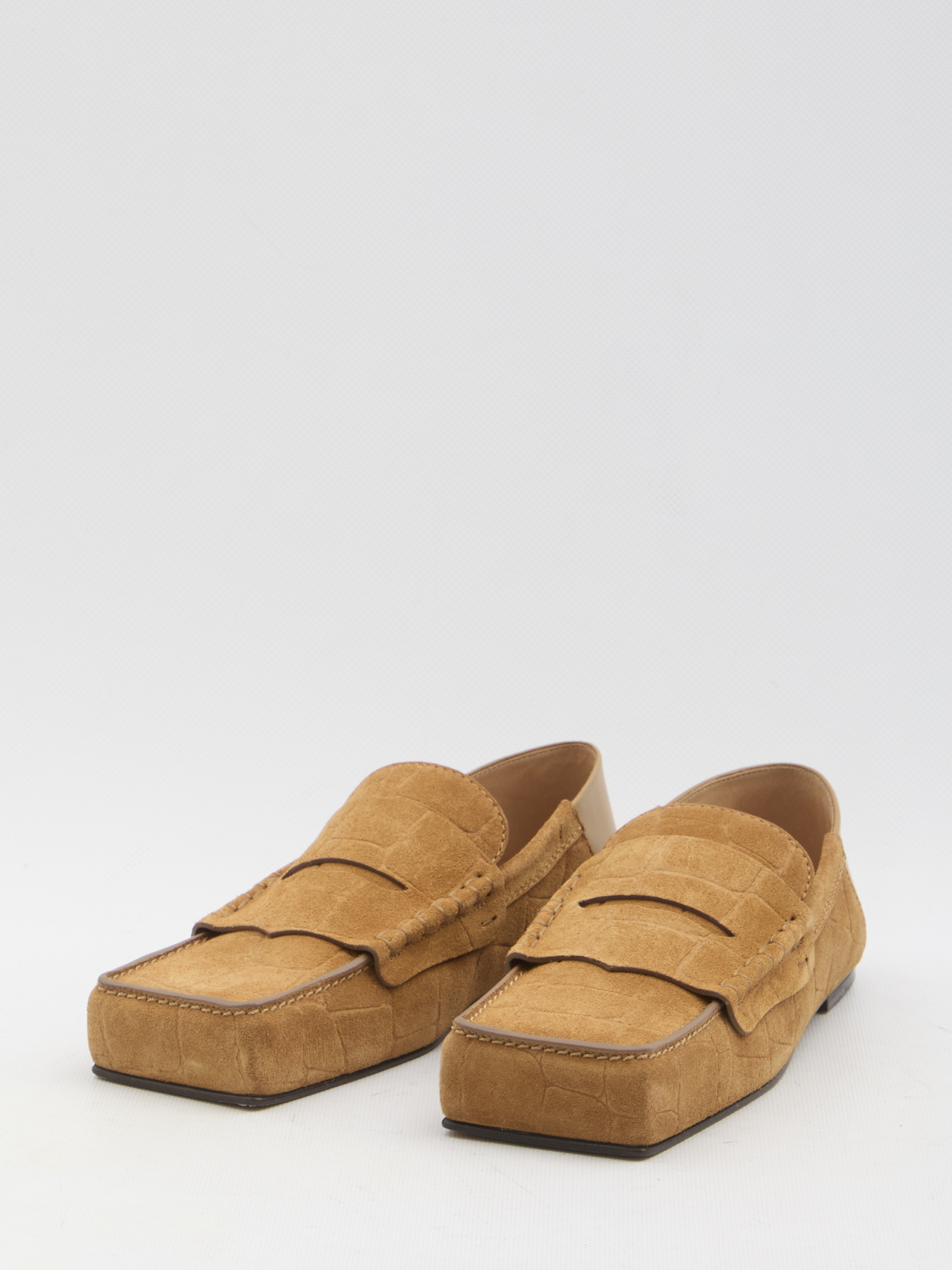 Carré loafers hover