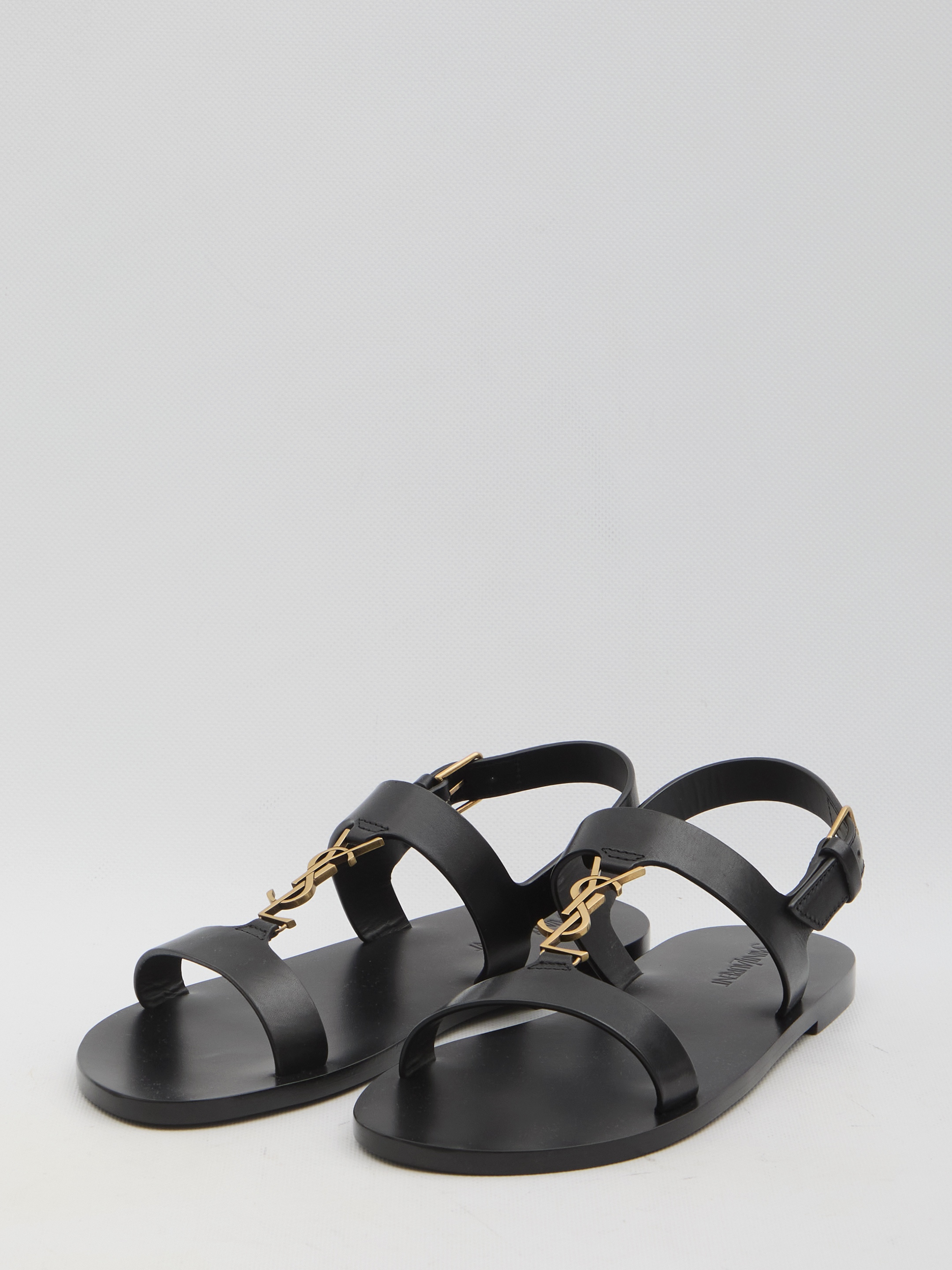 Cassandre sandals hover
