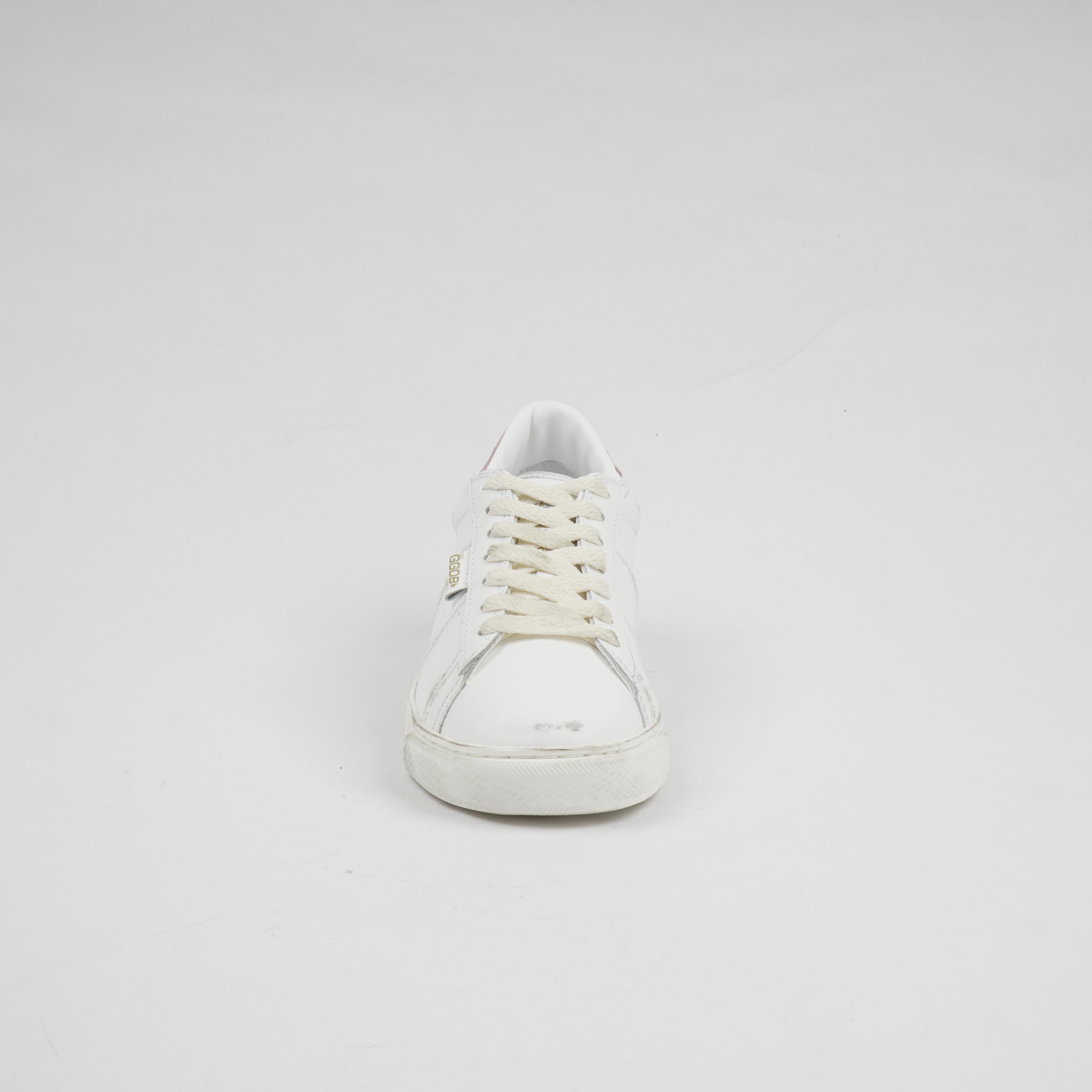 Golden Goose Sneakers hover