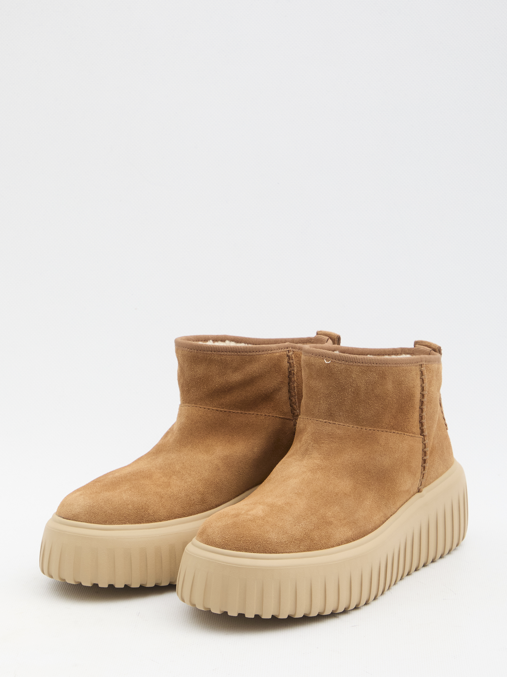 H-stripes low-top boots  hover